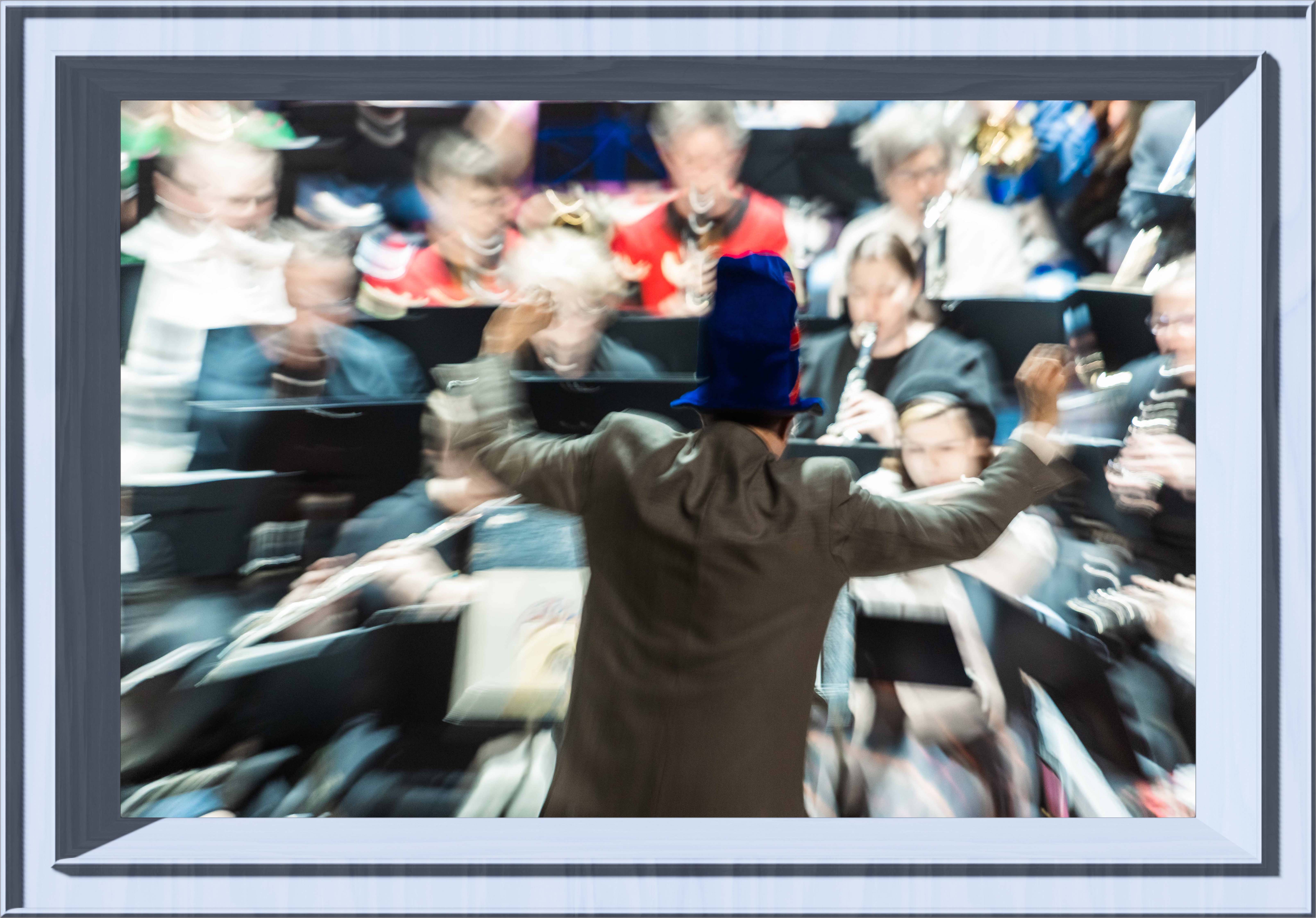 The conductor in movement